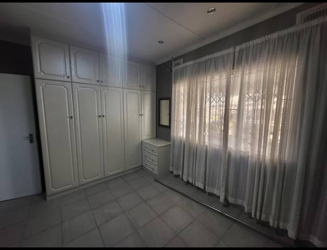 2 BEDROOM PROPERTY TO RENT IN DAWNCREST